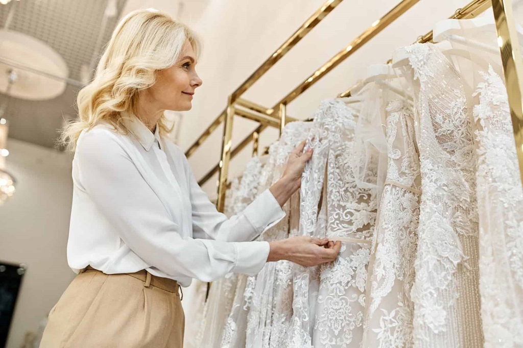 What are the rules of wedding dress shopping?